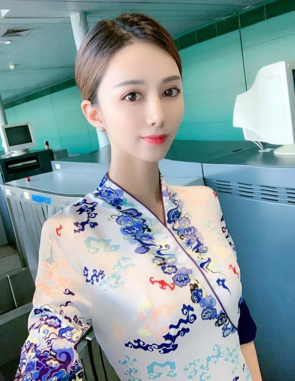 曼谷模特预约微信