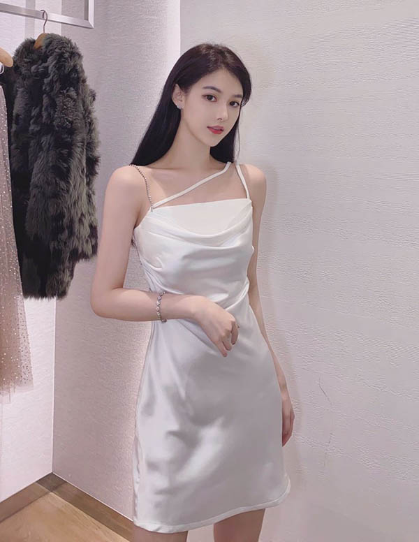 曼谷伴游模特预约